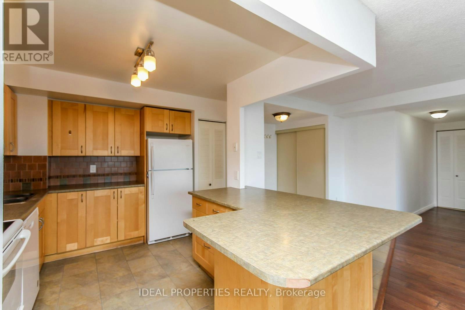 1701-2759 Carousel Crescent, Ottawa, ON, K1T 2N5 - 13