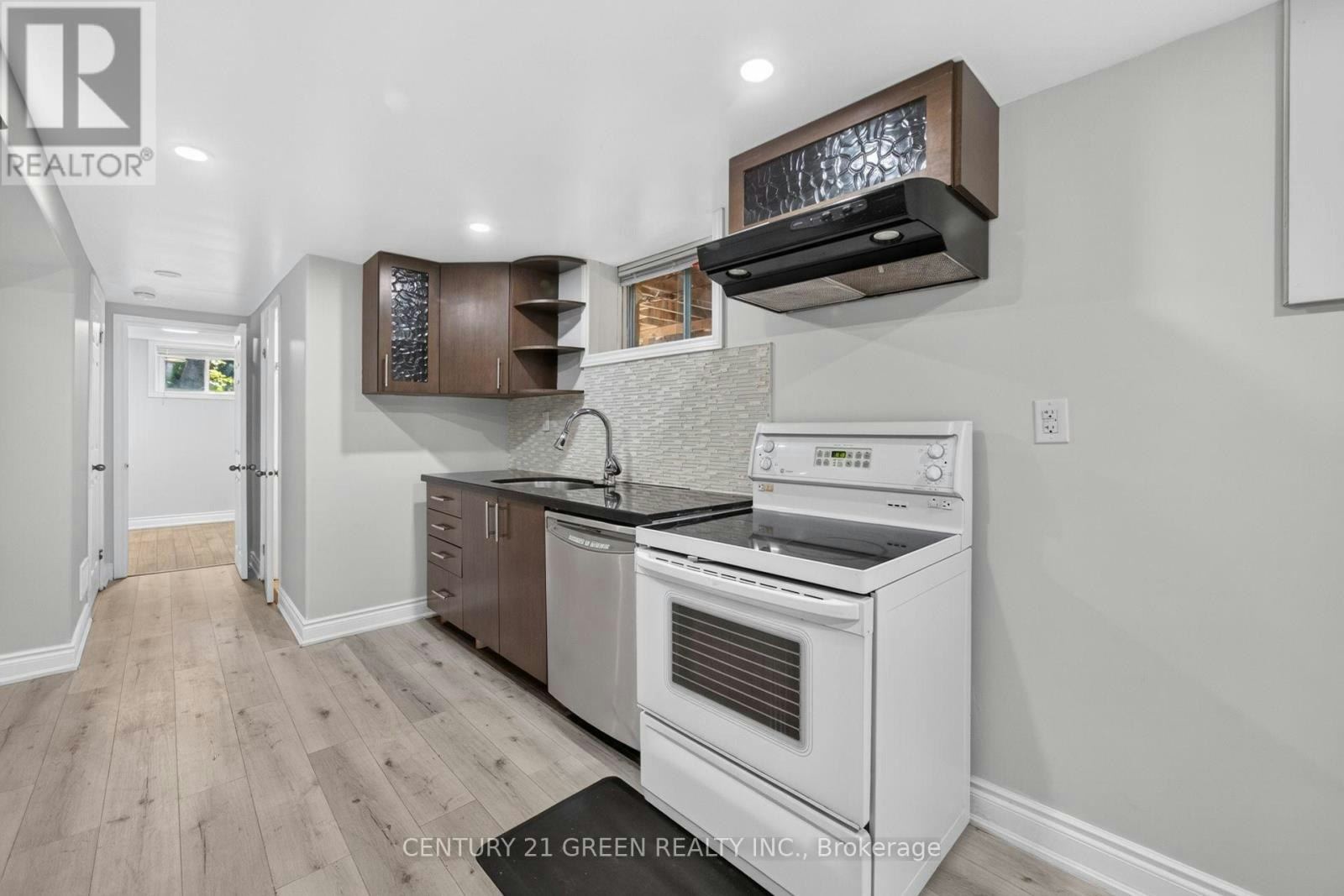 LOWER-22 Quaker Crescent, Hamilton, ON, L8W 1H5 - 9