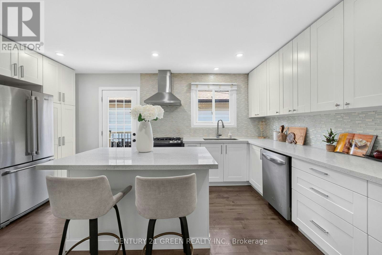 MAIN-22 Quaker Crescent, Hamilton, ON, L8W 1H5 - 22