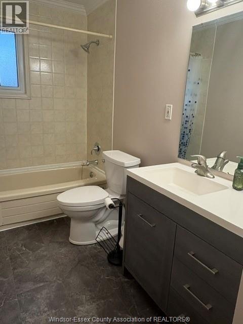 12102 Evergreen Drive, Tecumseh, ON, N8N 1G9 - 14