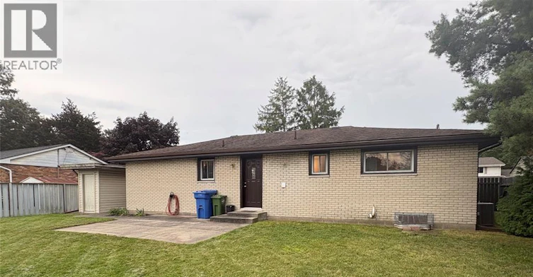 12102 Evergreen Drive, Tecumseh, ON, N8N 1G9 - 7