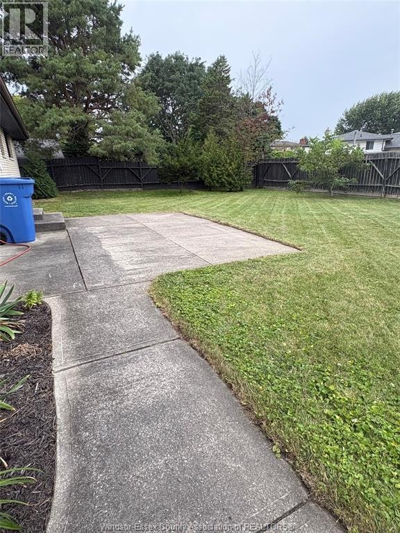 12102 Evergreen Drive, Tecumseh, ON, N8N 1G9 - 5