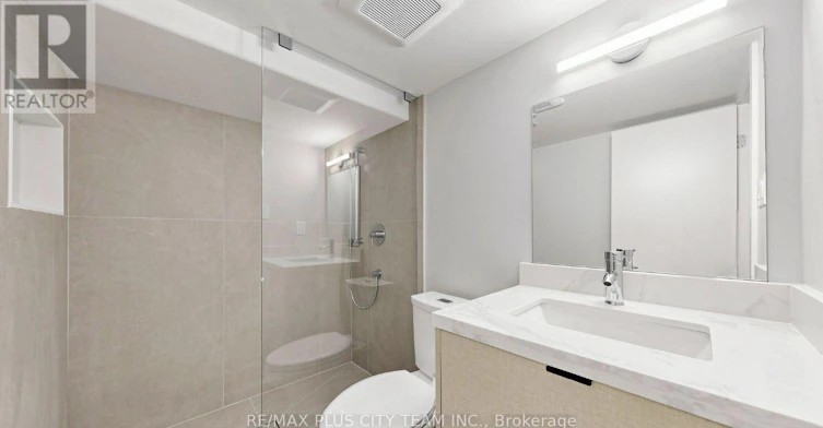 BSMT-9 Lesmount Avenue, Toronto, ON, M4J 3V5 - 19