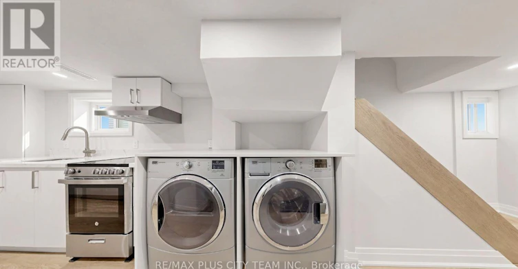 BSMT-9 Lesmount Avenue, Toronto, ON, M4J 3V5 - 21