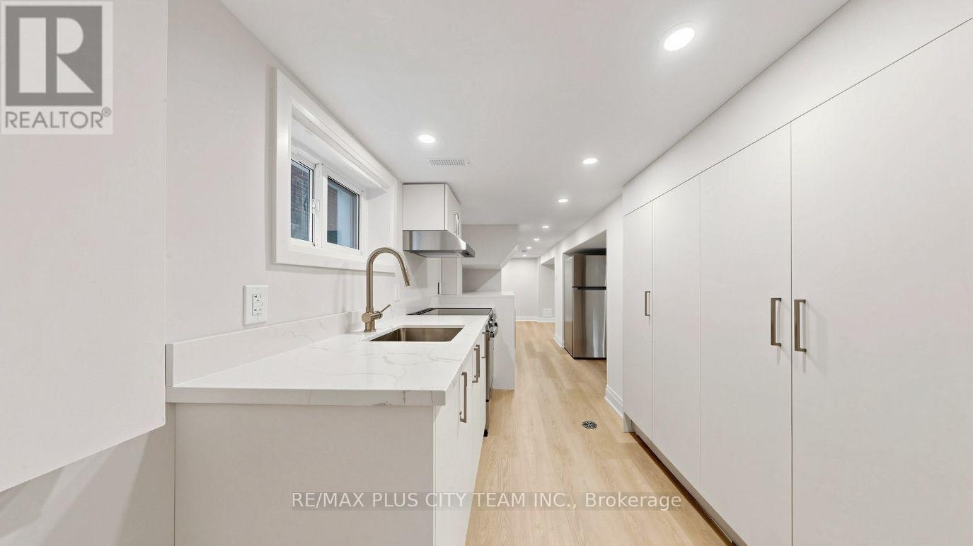 BSMT-9 Lesmount Avenue, Toronto, ON, M4J 3V5 - 13