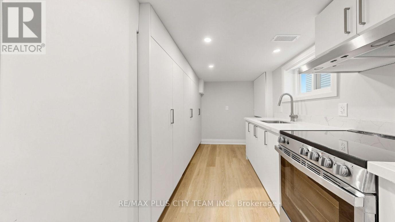 BSMT-9 Lesmount Avenue, Toronto, ON, M4J 3V5 - 10