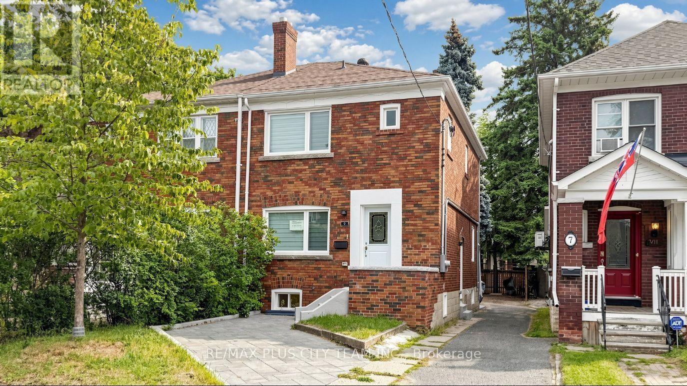 BSMT-9 Lesmount Avenue, Toronto, ON, M4J 3V5