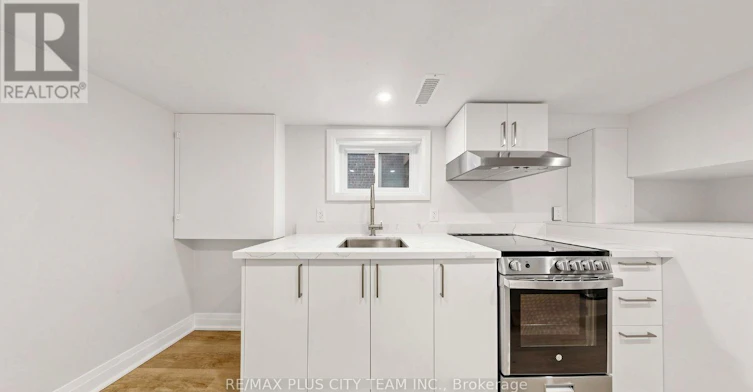 BSMT-9 Lesmount Avenue, Toronto, ON, M4J 3V5 - 11