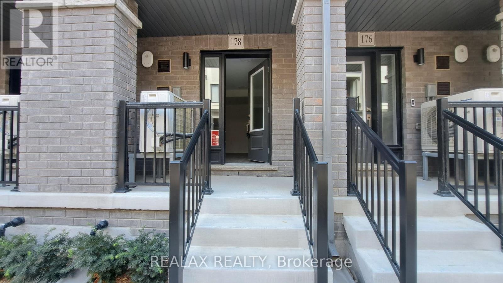 178 Matawin Lane, Richmond Hill, ON, L4B 0H7 - 3