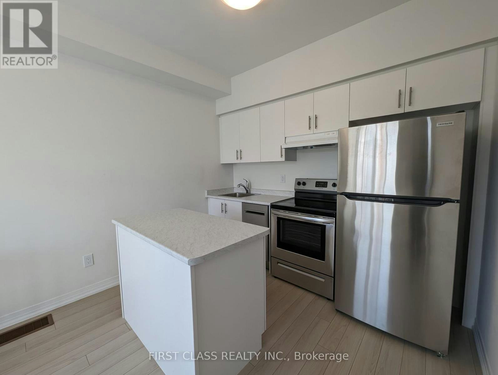 656 Copper Creek Drive, Markham, ON, L6B 1R2 - 8