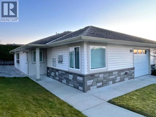 24-4415 Manson Avenue, Powell River, BC, V8A 0A5 - 2
