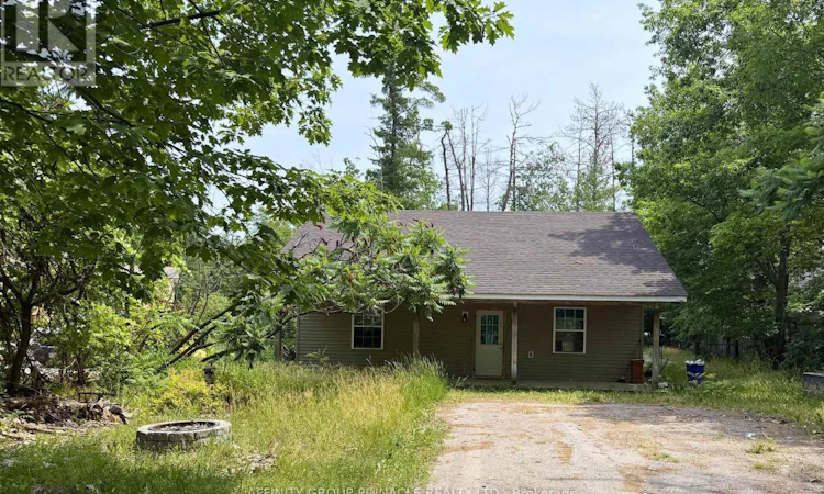 2 Oakwood Drive