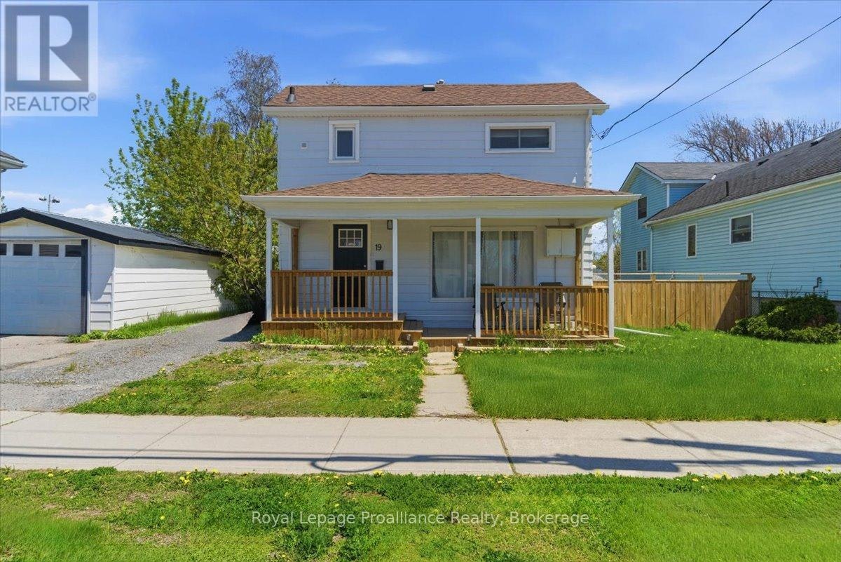 19 Boswell Street, Belleville, ON, K8P 3K7