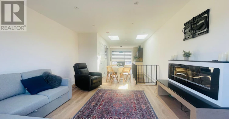 UPPER-317 O'connor Drive, Toronto, ON, M4J 2V1 - 24