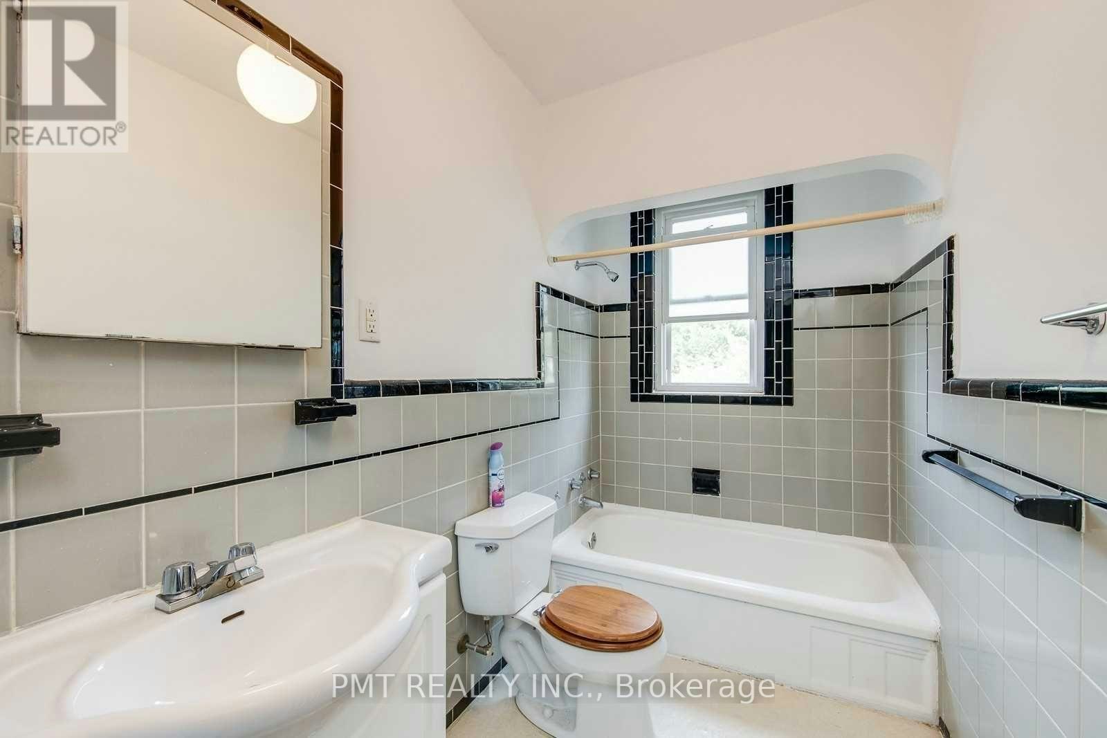 6-58 Leyton Avenue, Toronto, ON, M1L 3T7 - 11