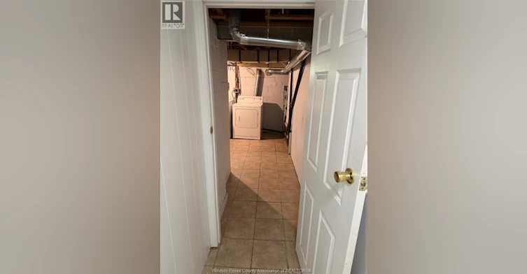 LOWER LEVEL-3190 Academy Drive, Windsor, ON, N9E 2H4 - 11