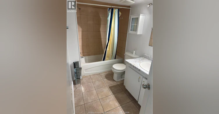 LOWER LEVEL-3190 Academy Drive, Windsor, ON, N9E 2H4 - 9