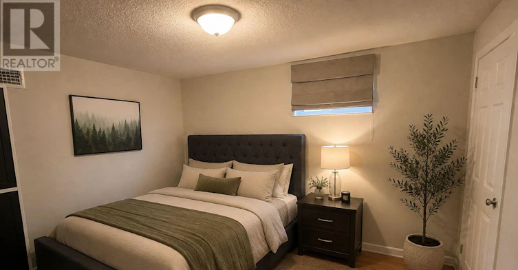 338 Lorne(lower Level Avenue, Newmarket, ON, L3Y 4K7 - 3