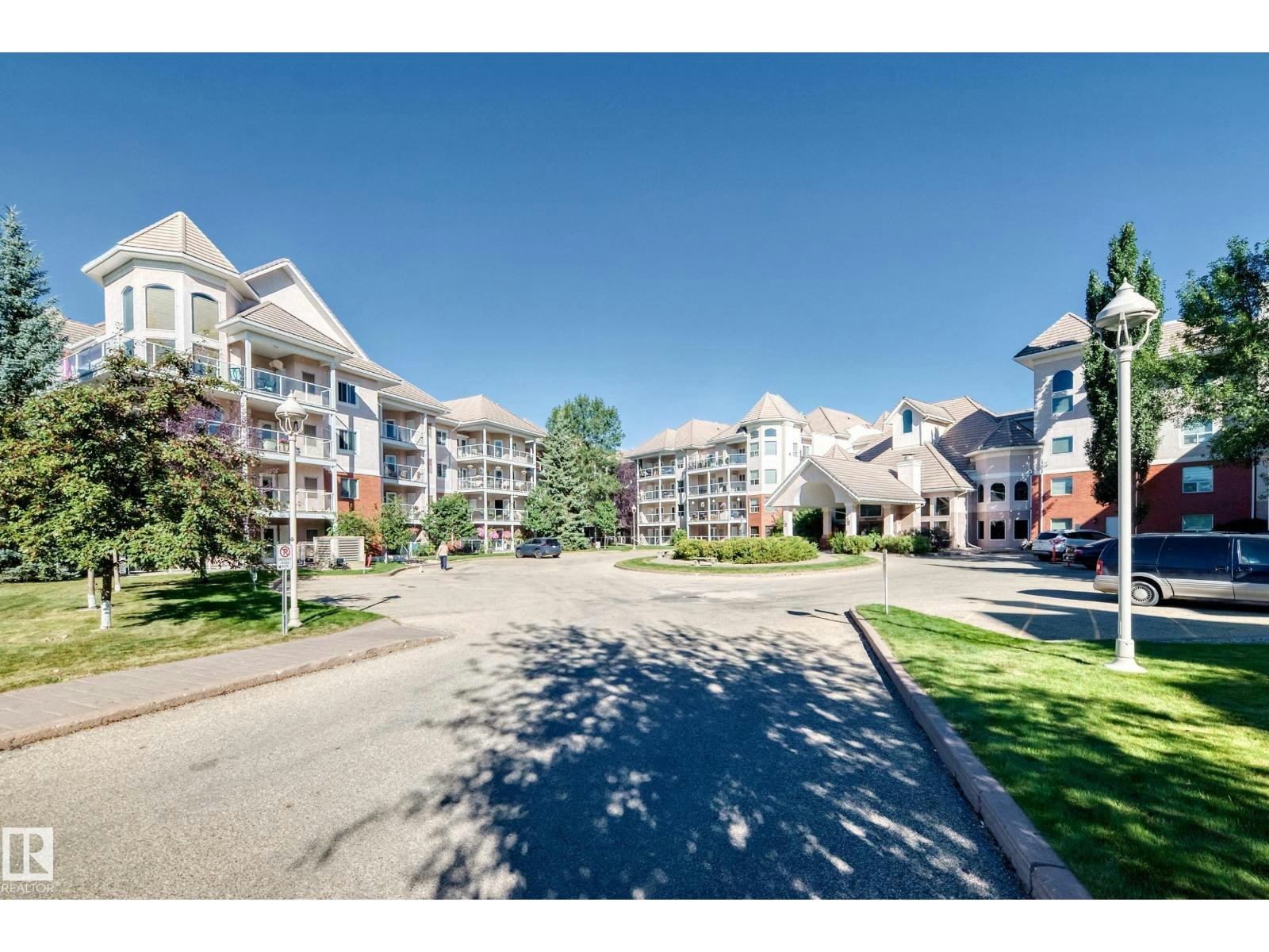 316-9008 99 Avenue NW, Edmonton, AB, T5H 4M6