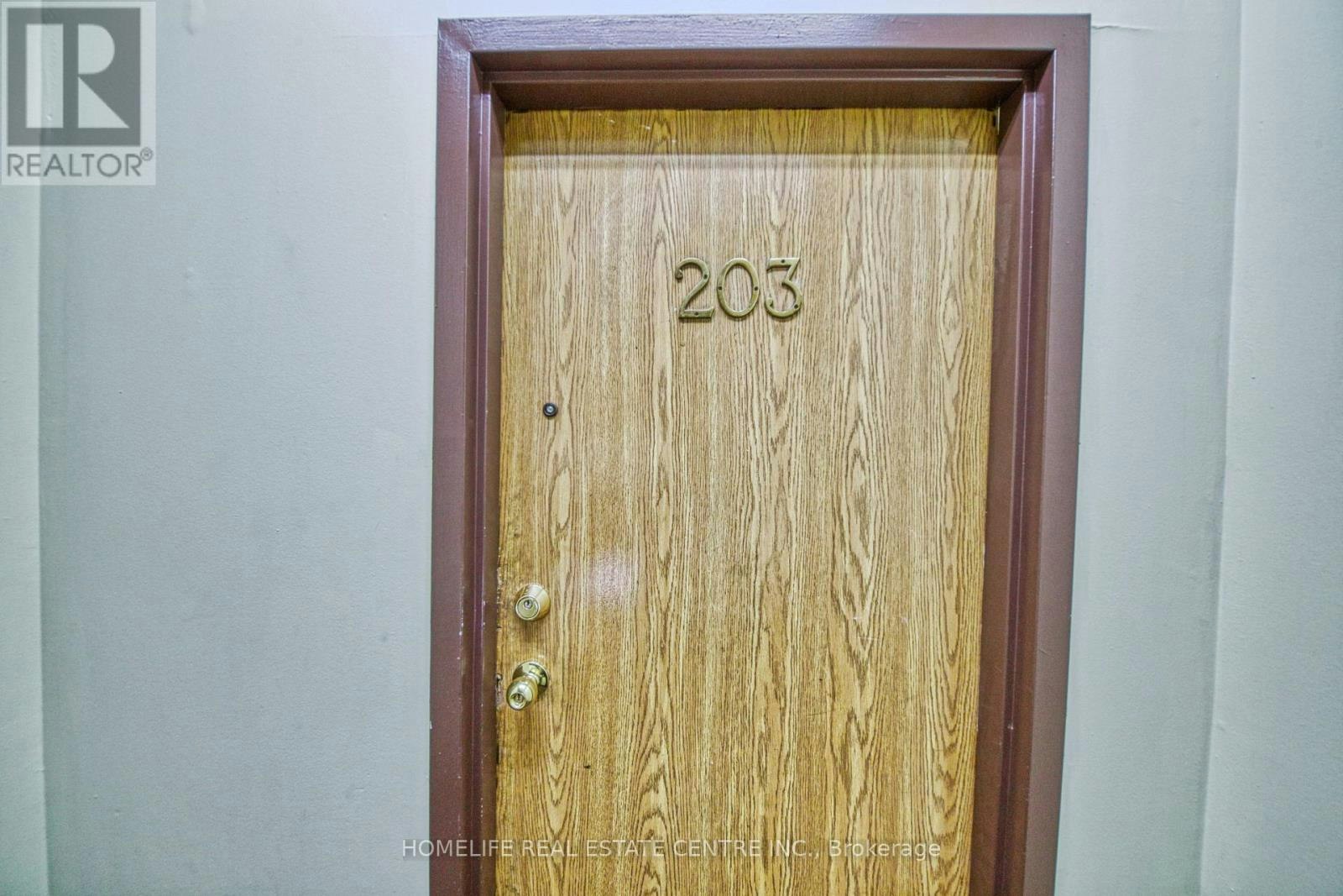 203-223 Jameson Avenue, Toronto, ON, M6K 2Y7