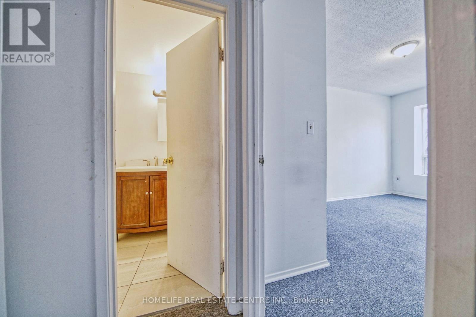 203-223 Jameson Avenue, Toronto, ON, M6K 2Y7 - 23