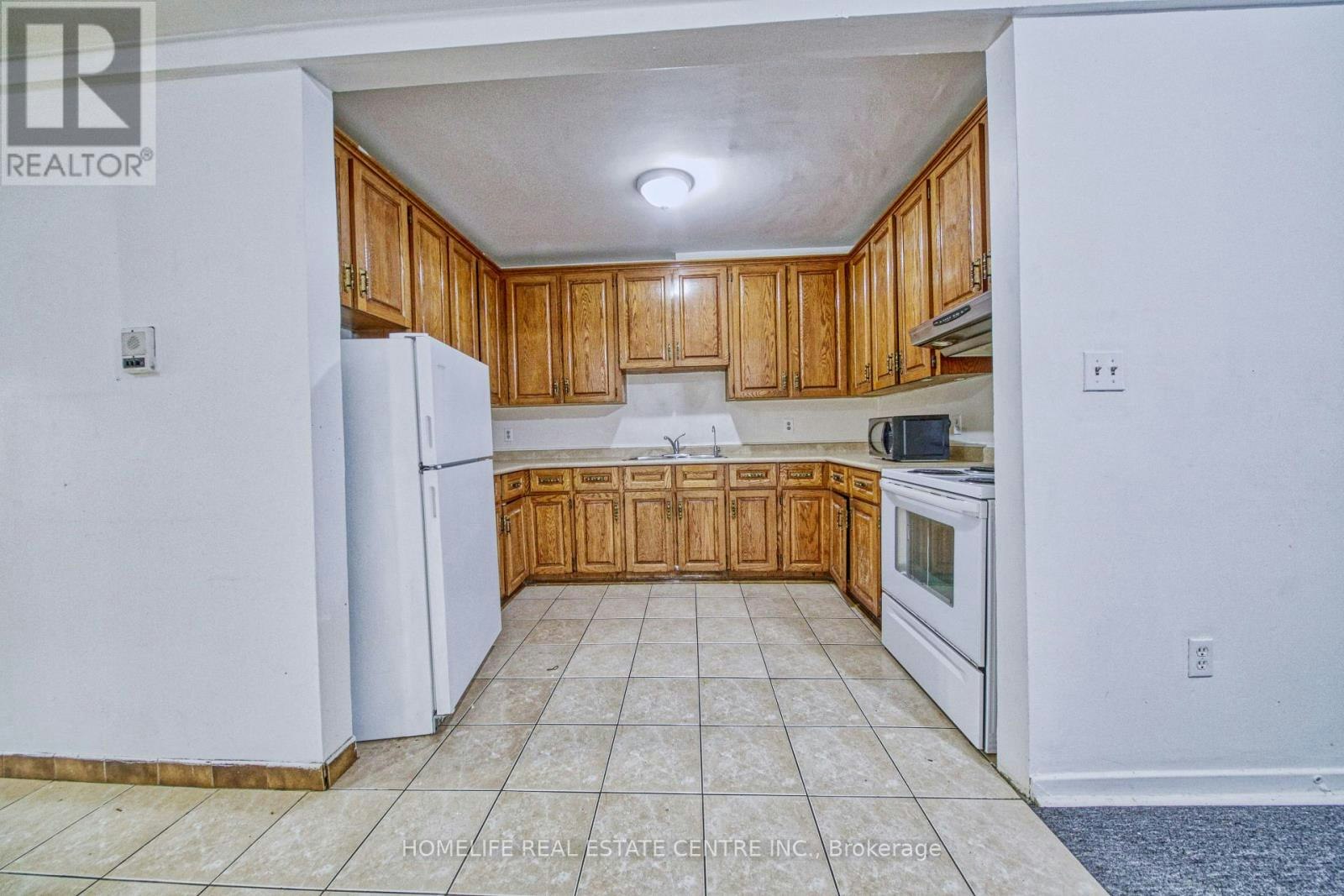 203-223 Jameson Avenue, Toronto, ON, M6K 2Y7 - 11