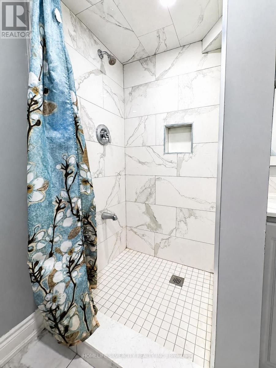 102 Earlsbridge Boulevard, Brampton, ON, L7A 3W7 - 12