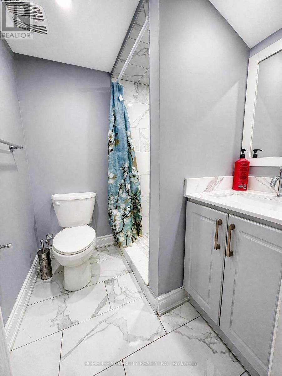 102 Earlsbridge Boulevard, Brampton, ON, L7A 3W7 - 13