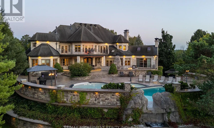 25 Turtle Lake Drive