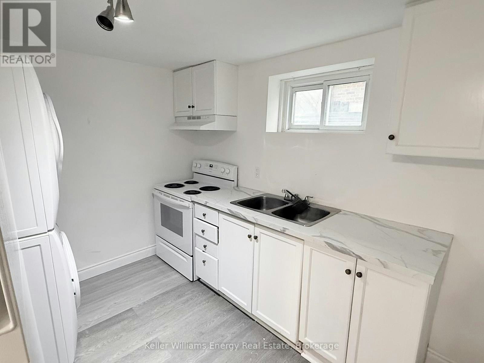 LOWER-273 Wilson Road S, Oshawa, ON, L1H 6C4 - 4