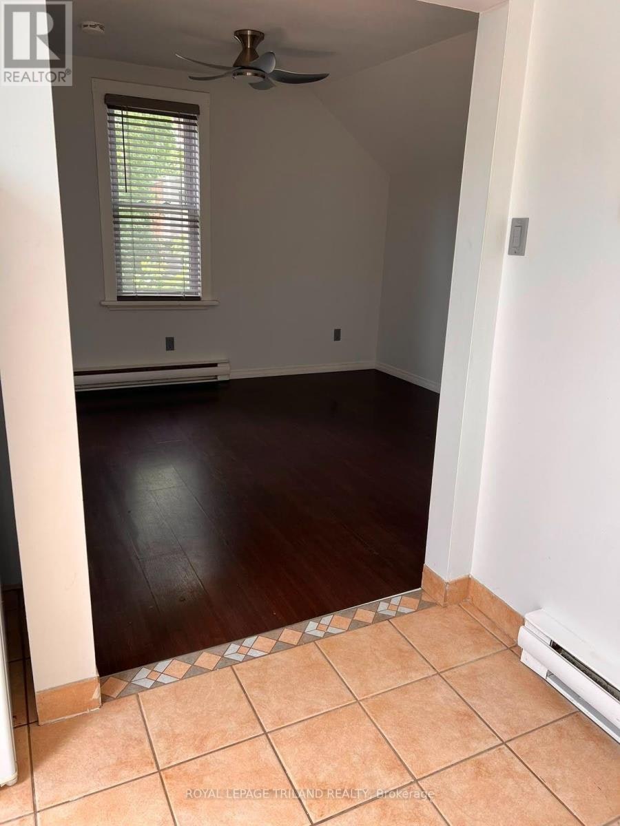 2-31 Orchard Street, London, ON, N6J 2R4 - 4