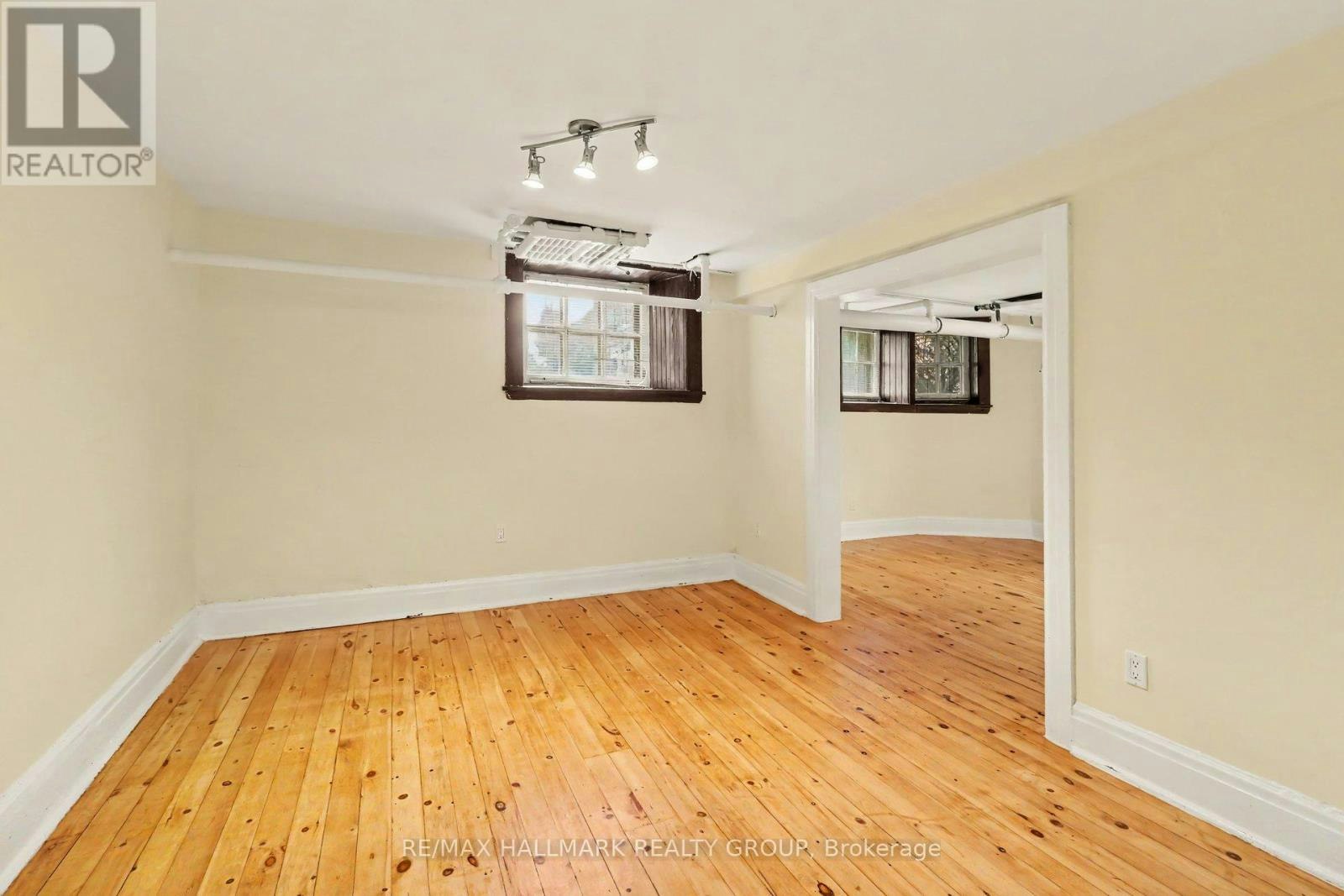 13-413 Elgin Street, Ottawa, ON, K2P 1N4 - 5