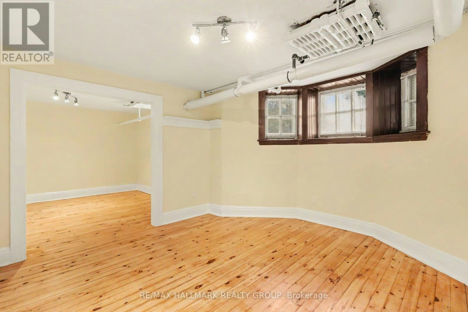 13-413 Elgin Street, Ottawa, ON, K2P 1N4 - 9