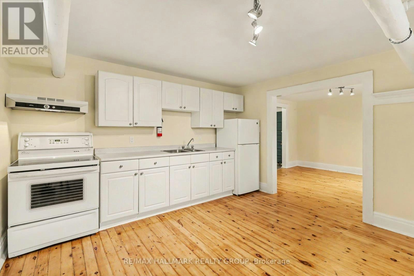 13-413 Elgin Street, Ottawa, ON, K2P 1N4 - 10