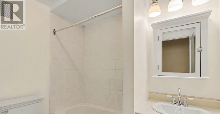 13-413 Elgin Street, Ottawa, ON, K2P 1N4 - 14