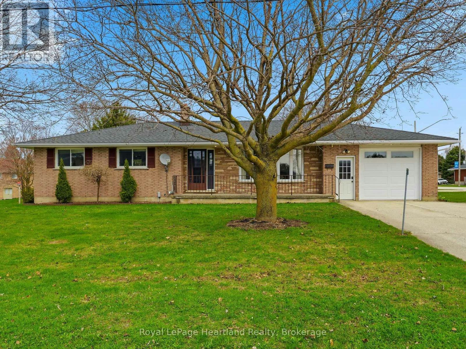 25 Vincent Street, South Bruce, ON, N0G 2J0