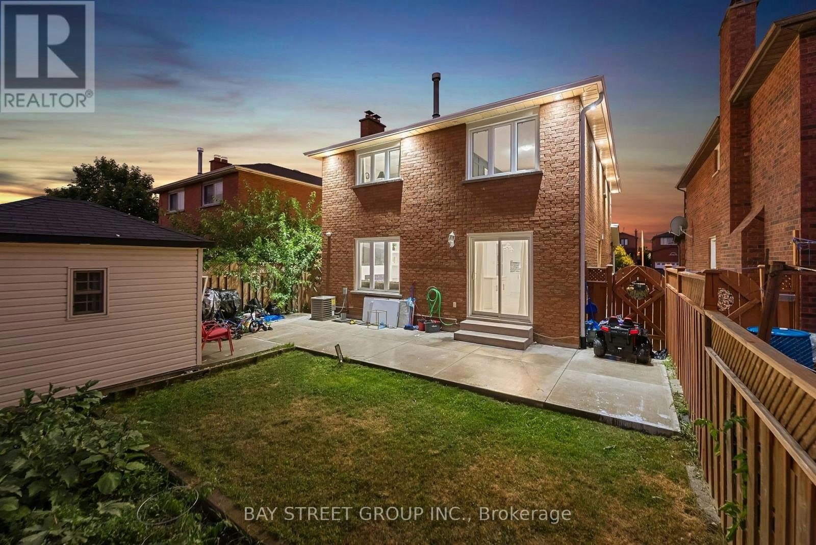 34 Lamp Crescent, Vaughan, ON, L4L 6J9
