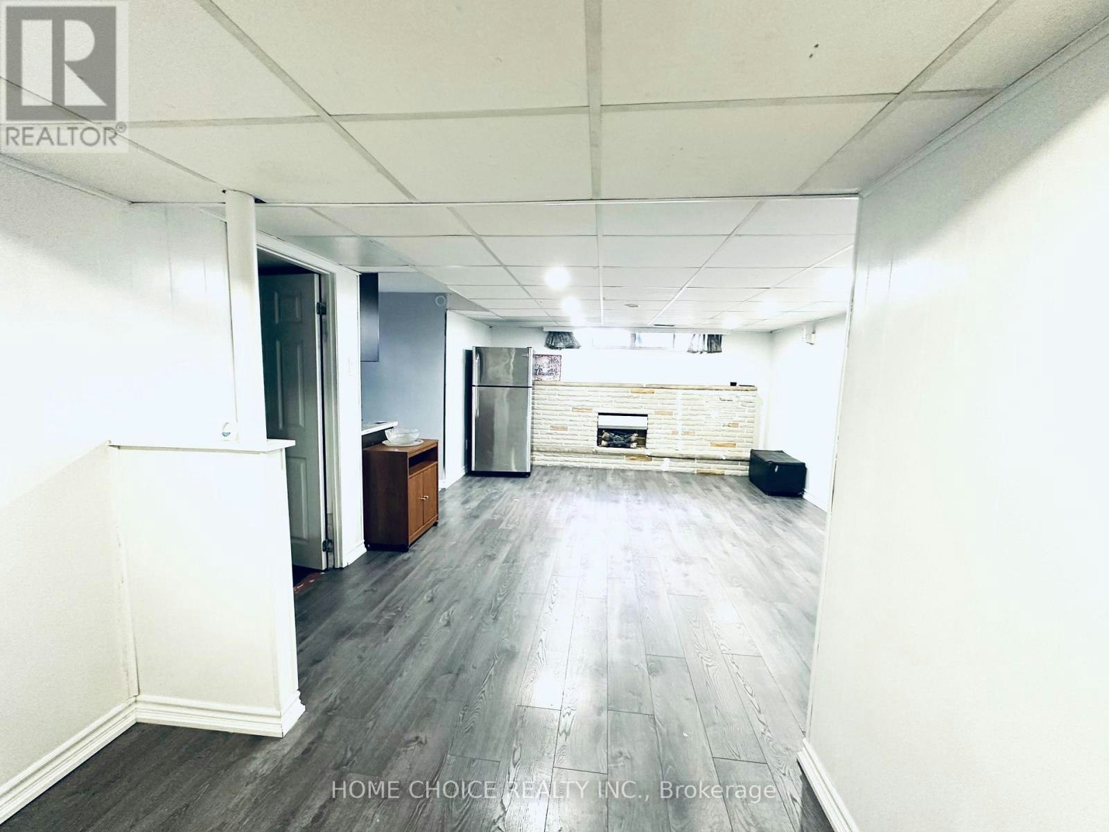 LOWER LEVEL-130 Earnscliffe Circle, Brampton, ON, L6T 2B5 - 3