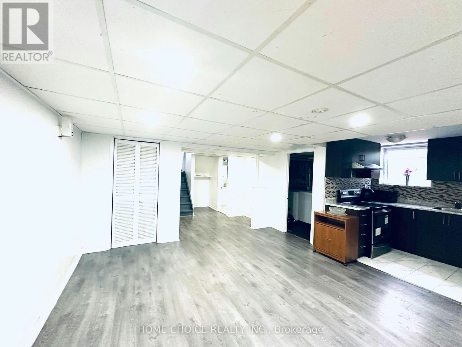 LOWER LEVEL-130 Earnscliffe Circle, Brampton, ON, L6T 2B5 - 11
