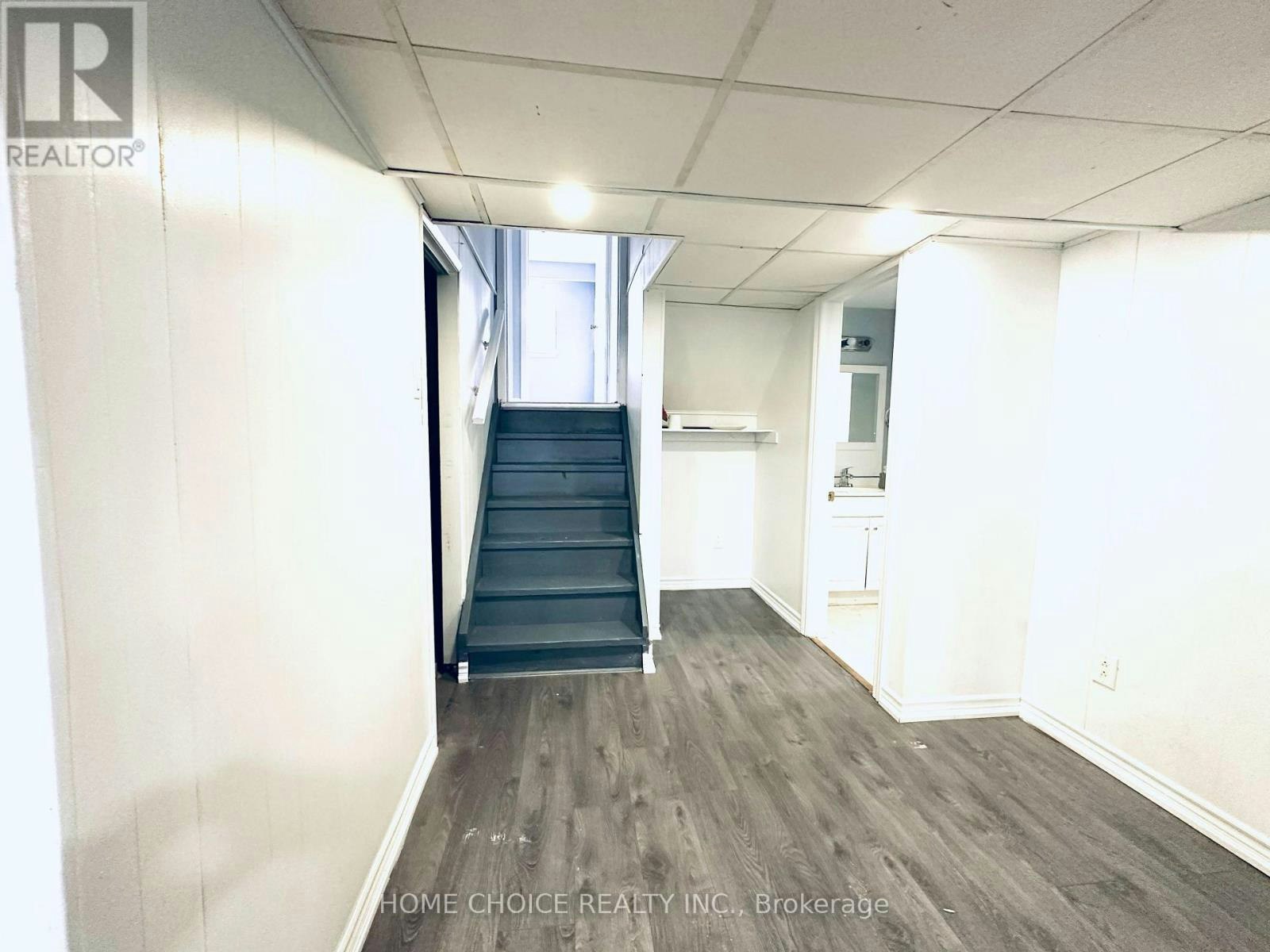 LOWER LEVEL-130 Earnscliffe Circle, Brampton, ON, L6T 2B5 - 17