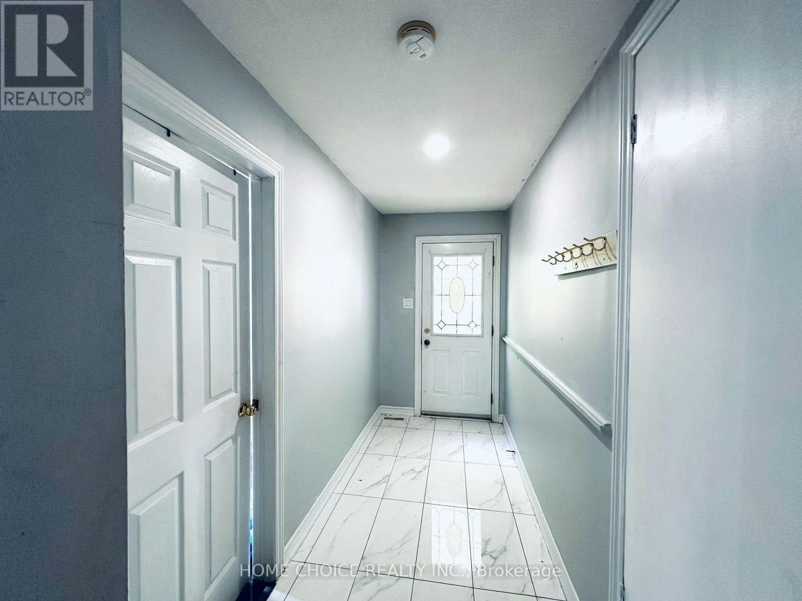 LOWER LEVEL-130 Earnscliffe Circle, Brampton, ON, L6T 2B5 - 8