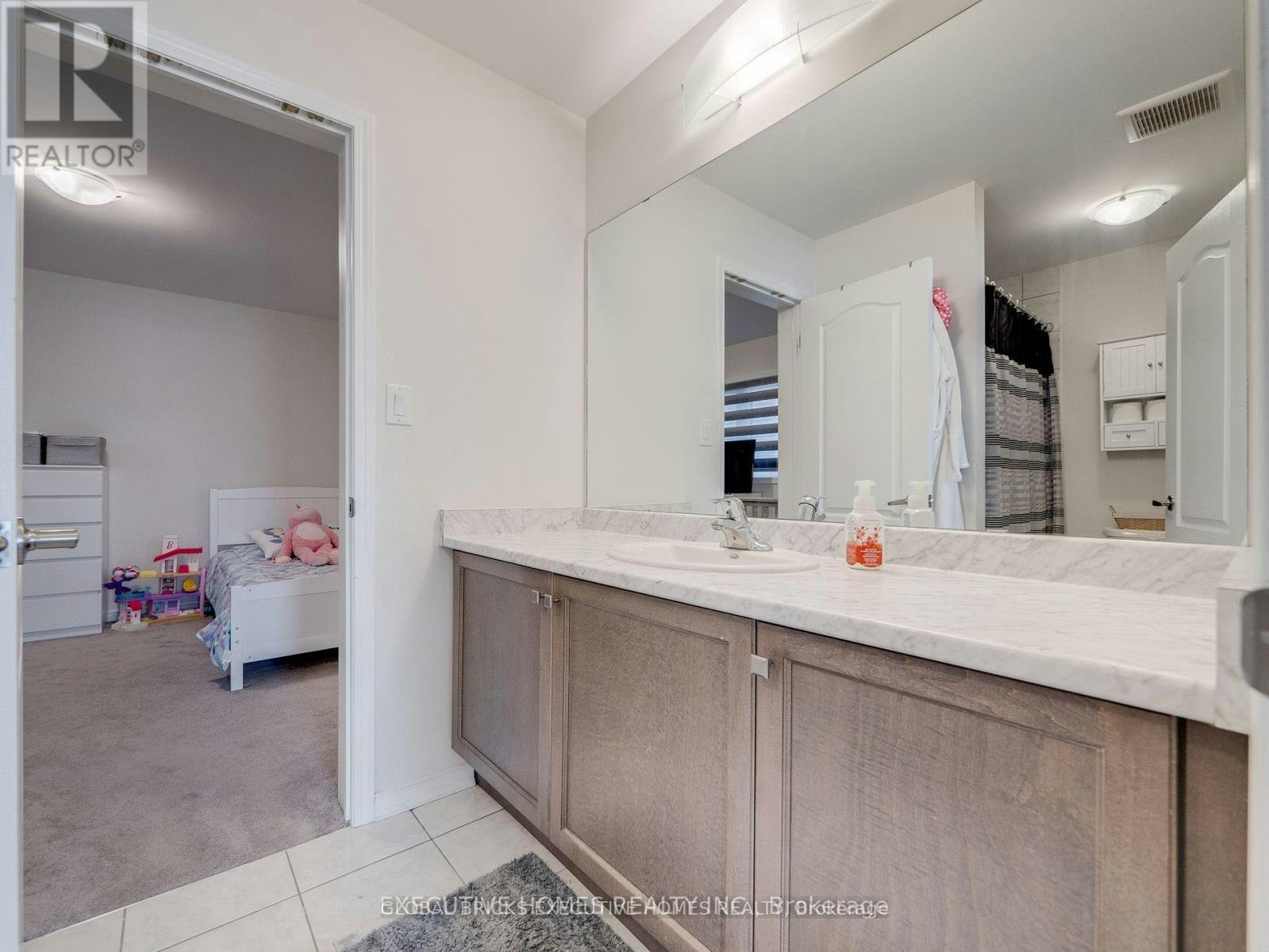 26 Lillian Way, Cayuga, ON, N3W 2G9 - 28