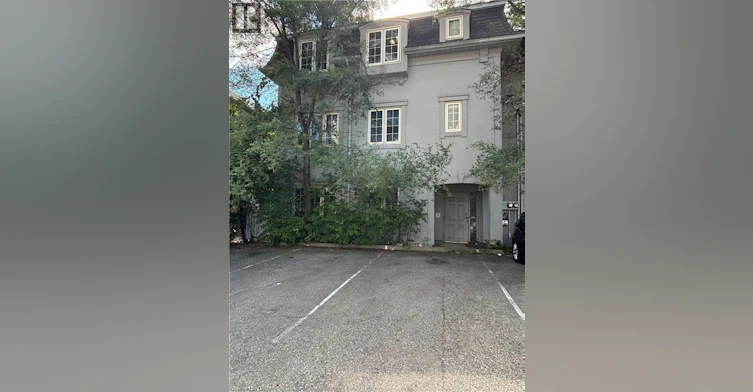 2-124 King Street N, Waterloo, ON, N2J 2X8