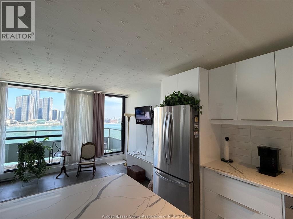 1415-111 Riverside Drive East, Windsor, ON, N9A 2S6 - 2