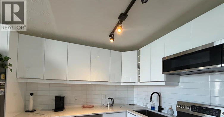1415-111 Riverside Drive East, Windsor, ON, N9A 2S6 - 3