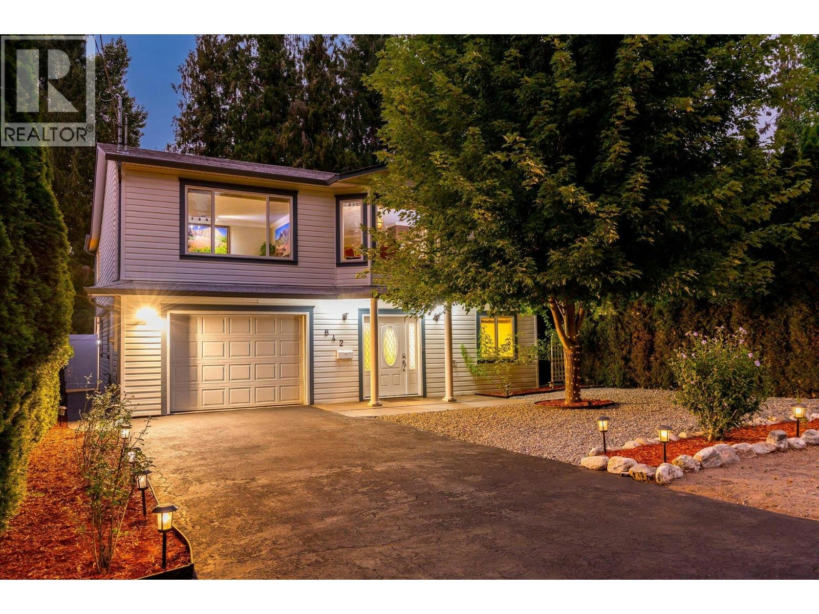 842 Raymer Road, Kelowna, BC, V1W 1J8