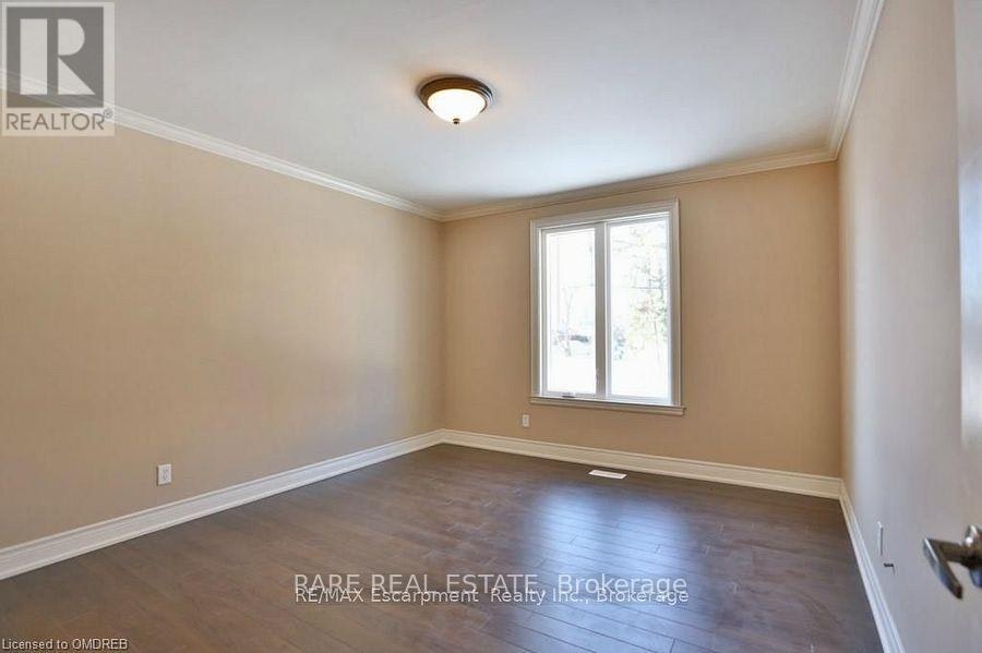 973 Falcon Boulevard N, Burlington, ON, L7T 3B8 - 2