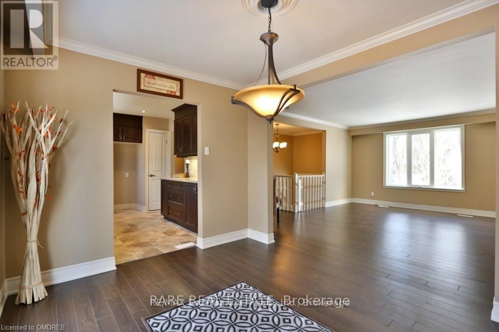 973 Falcon Boulevard N, Burlington, ON, L7T 3B8 - 4