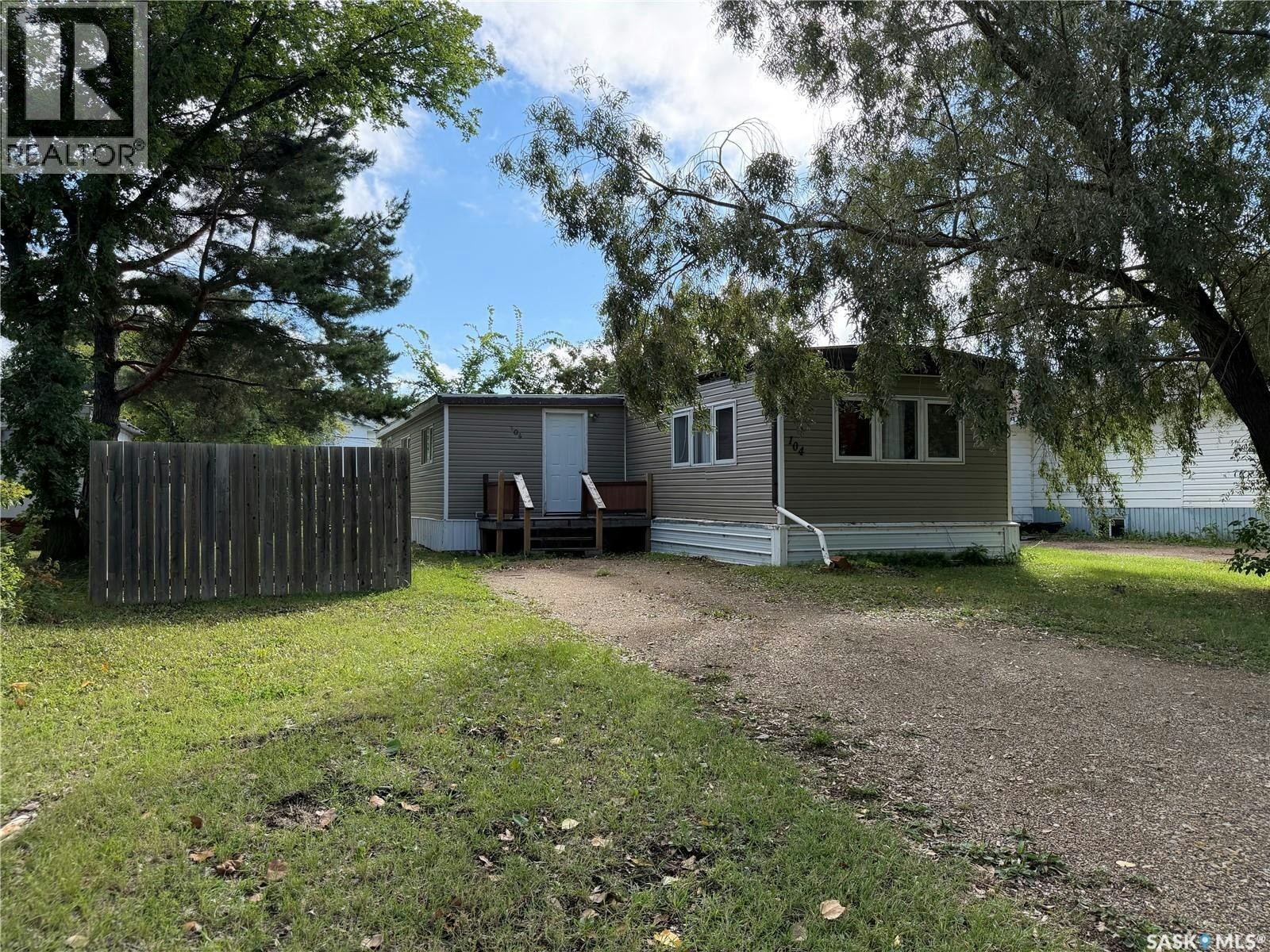104 4th Avenue, Melfort, SK, S0E 1A0