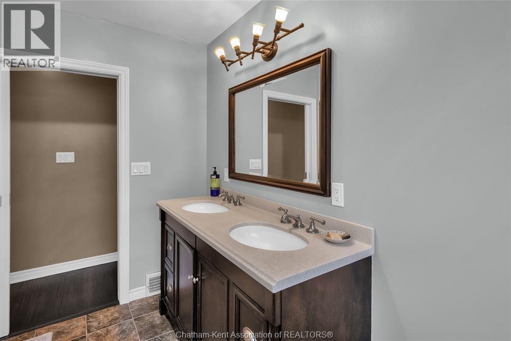 6 Devon Drive, Chatham-Kent, ON, N7M 4H3 - 35